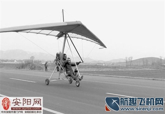 林州农民自制飞机上天 飞行高度达500米