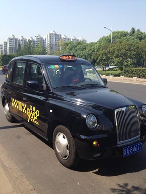 南京“伦敦出租车”上路 英国政府专程祝贺